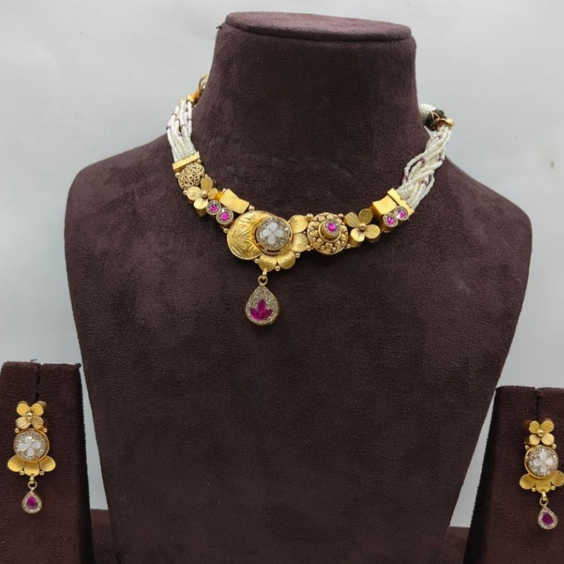 925 SILVER ANTIQUE NECKLACE
