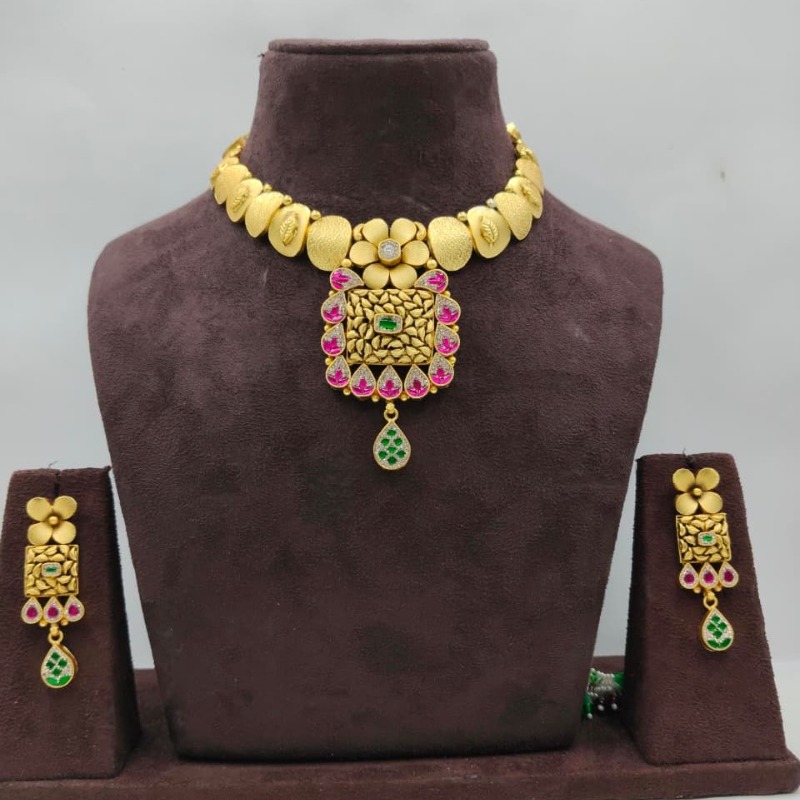 925 SILVER ANTIQUE NECKLACE